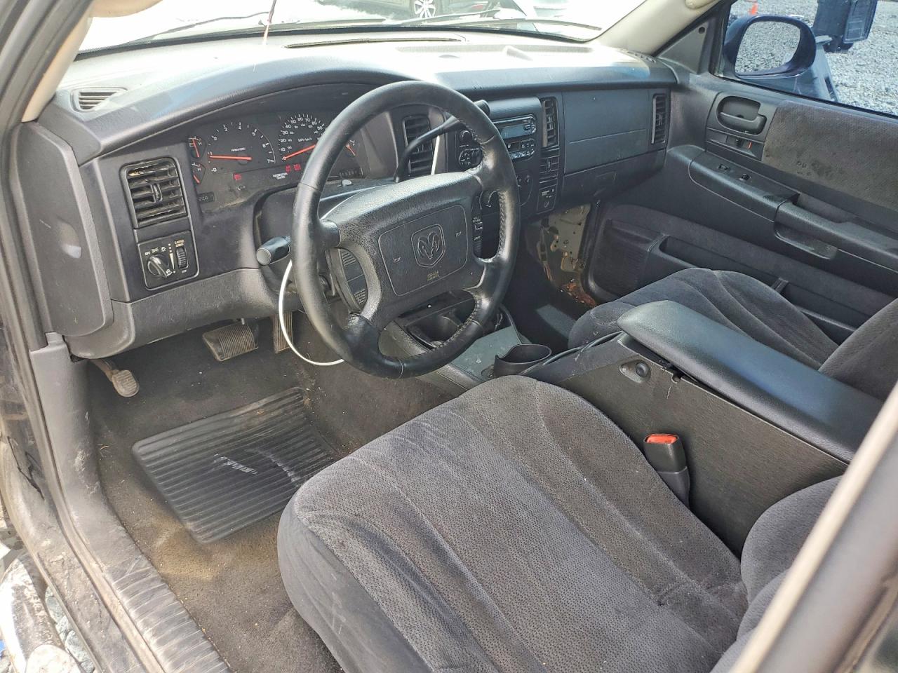 2004 DODGE DAKOTA