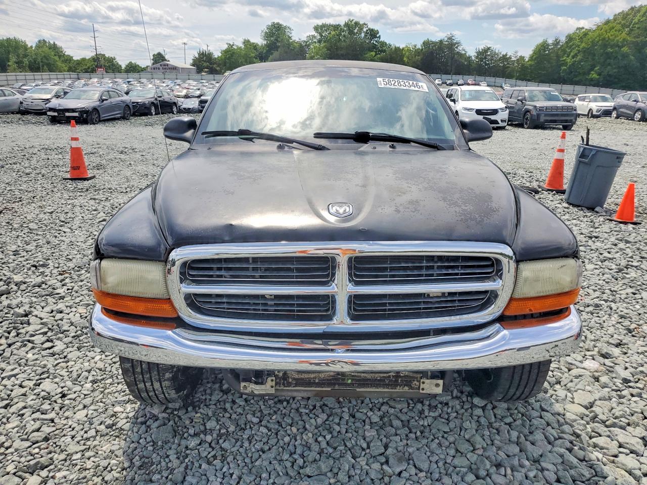 2004 DODGE DAKOTA