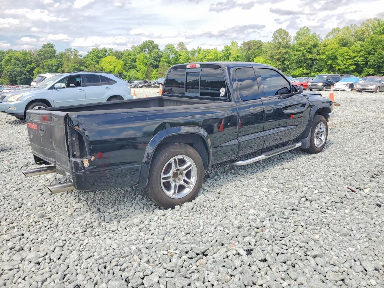 2004 DODGE DAKOTA