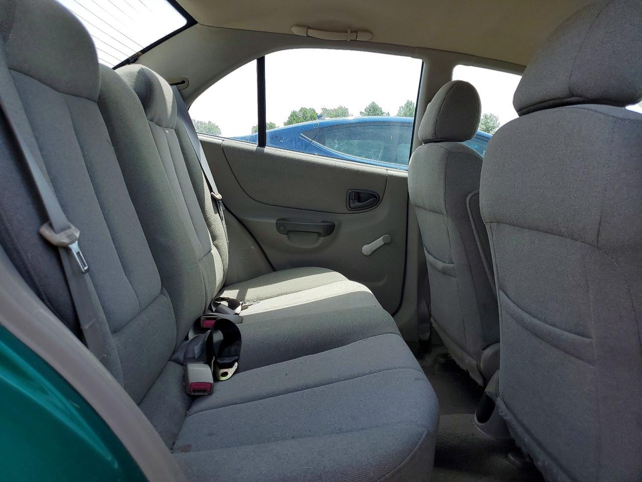 2001 HYUNDAI ACCENT