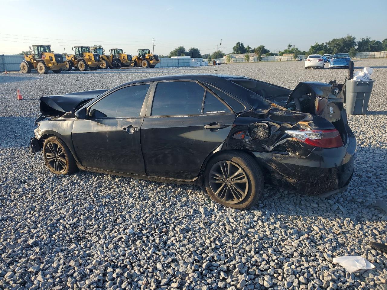 2015 TOYOTA CAMRY