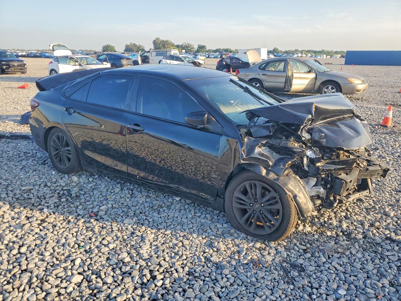 2015 TOYOTA CAMRY