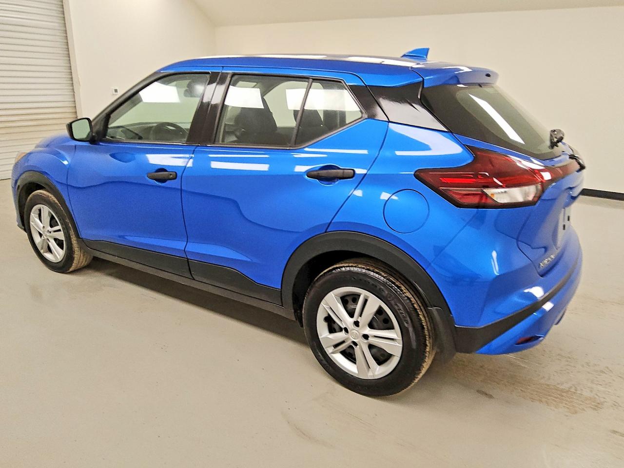 2024 NISSAN KICKS