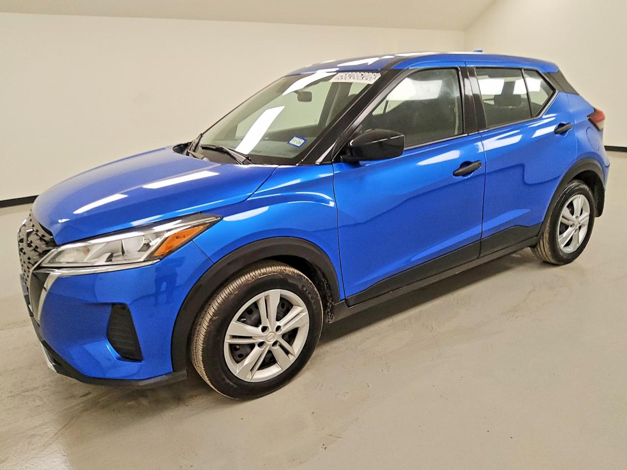 2024 NISSAN KICKS