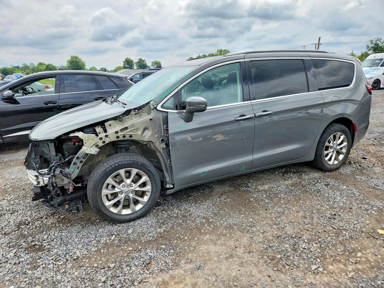 2021 CHRYSLER PACIFICA