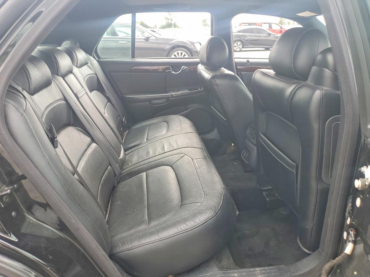 2004 CADILLAC DEVILLE