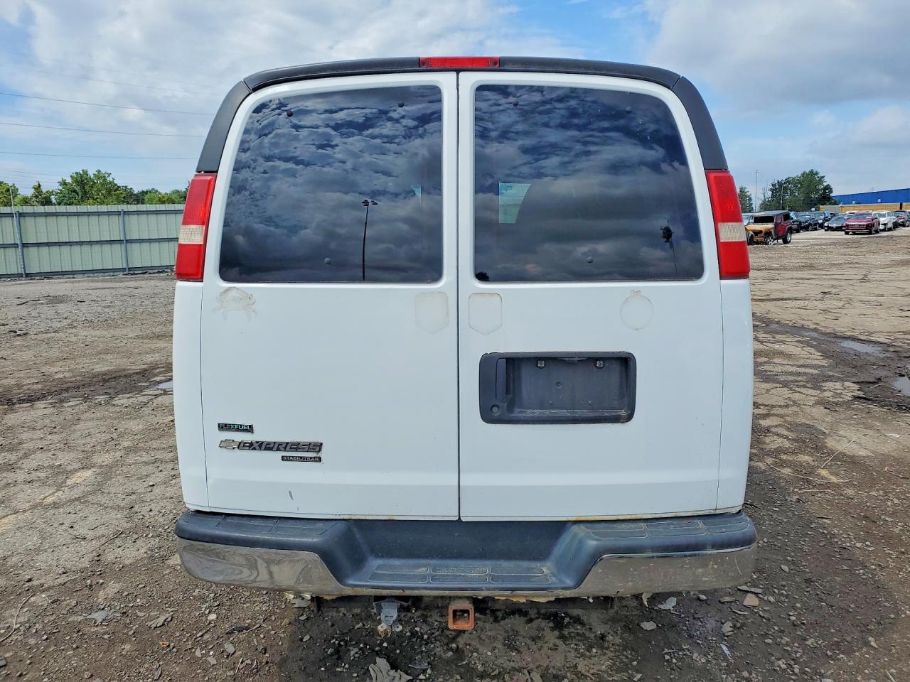 2012 CHEVROLET EXPRESS