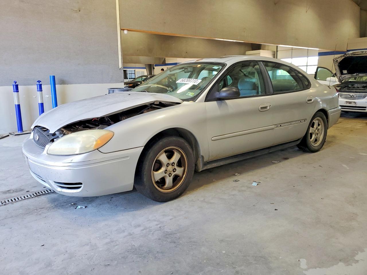 2005 FORD TAURUS