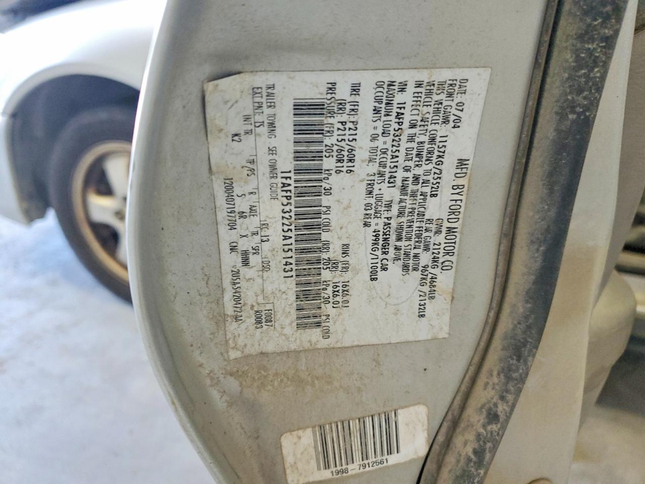 2005 FORD TAURUS