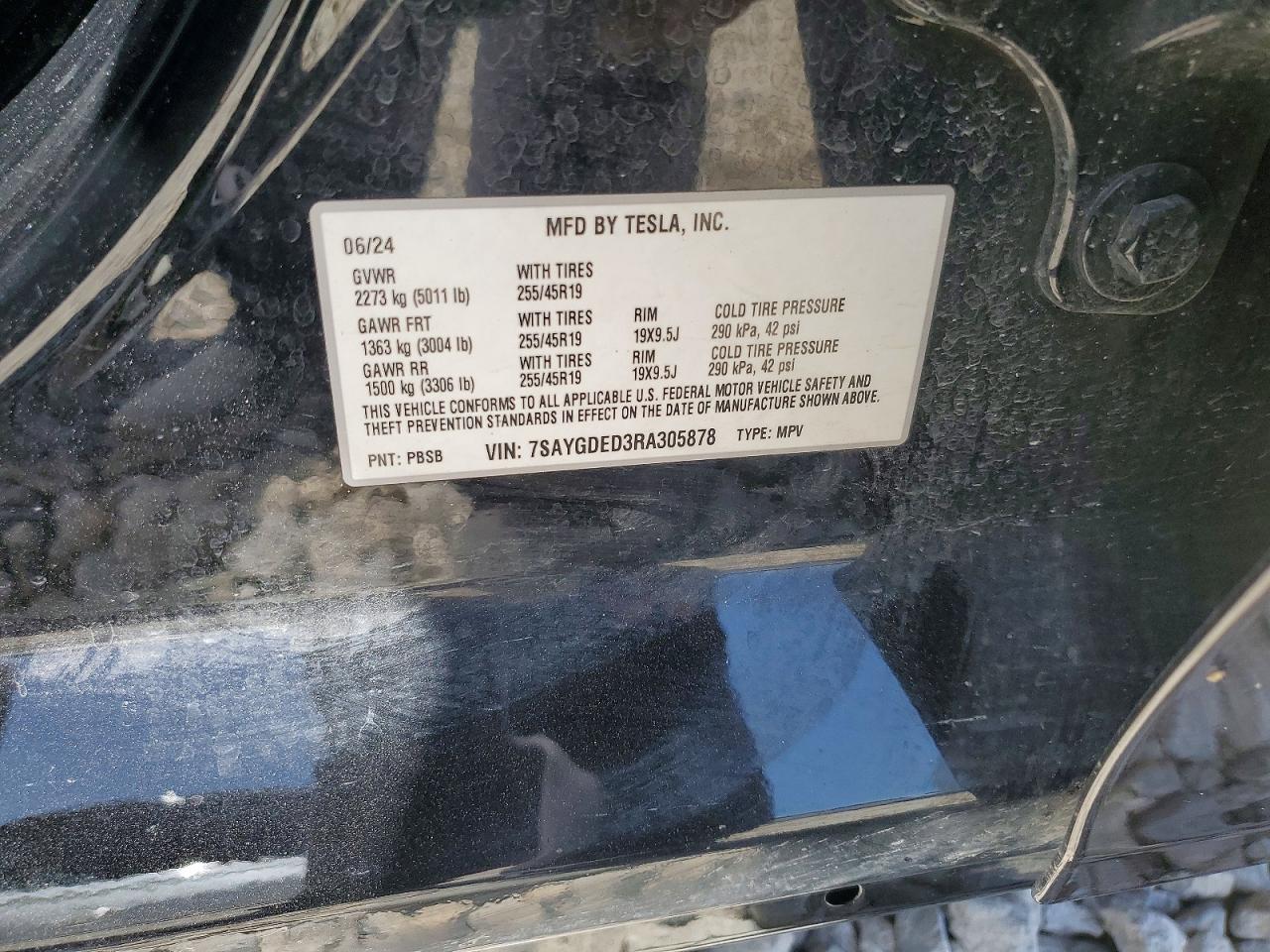 2024 TESLA MODEL Y