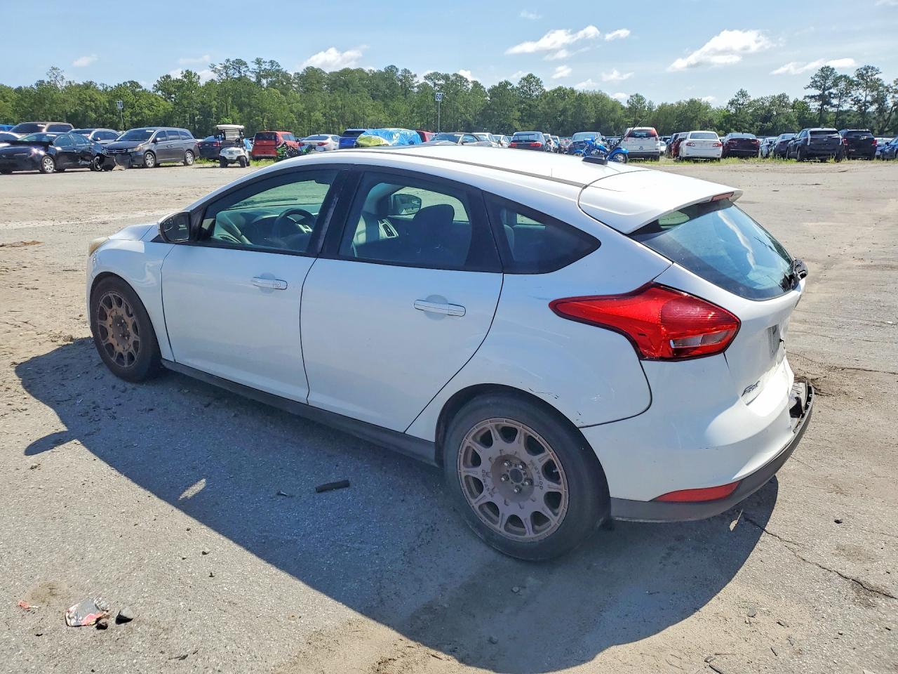 2016 FORD FOCUS