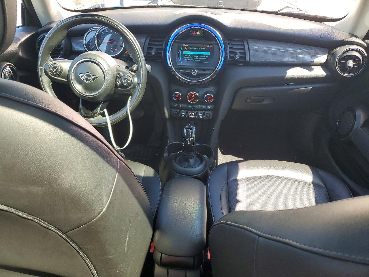 2020 MINI COOPER