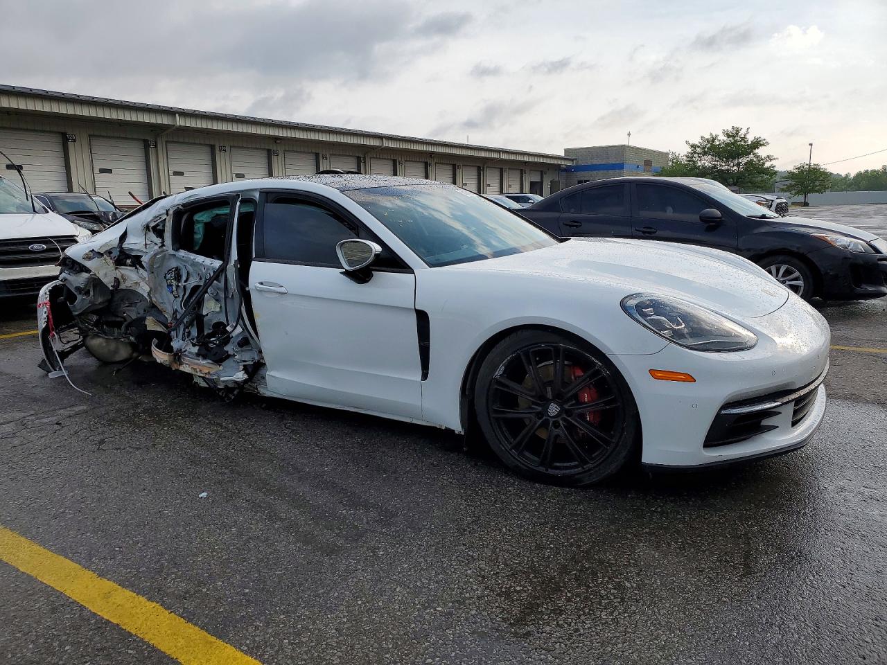 2020 PORSCHE PANAMERA