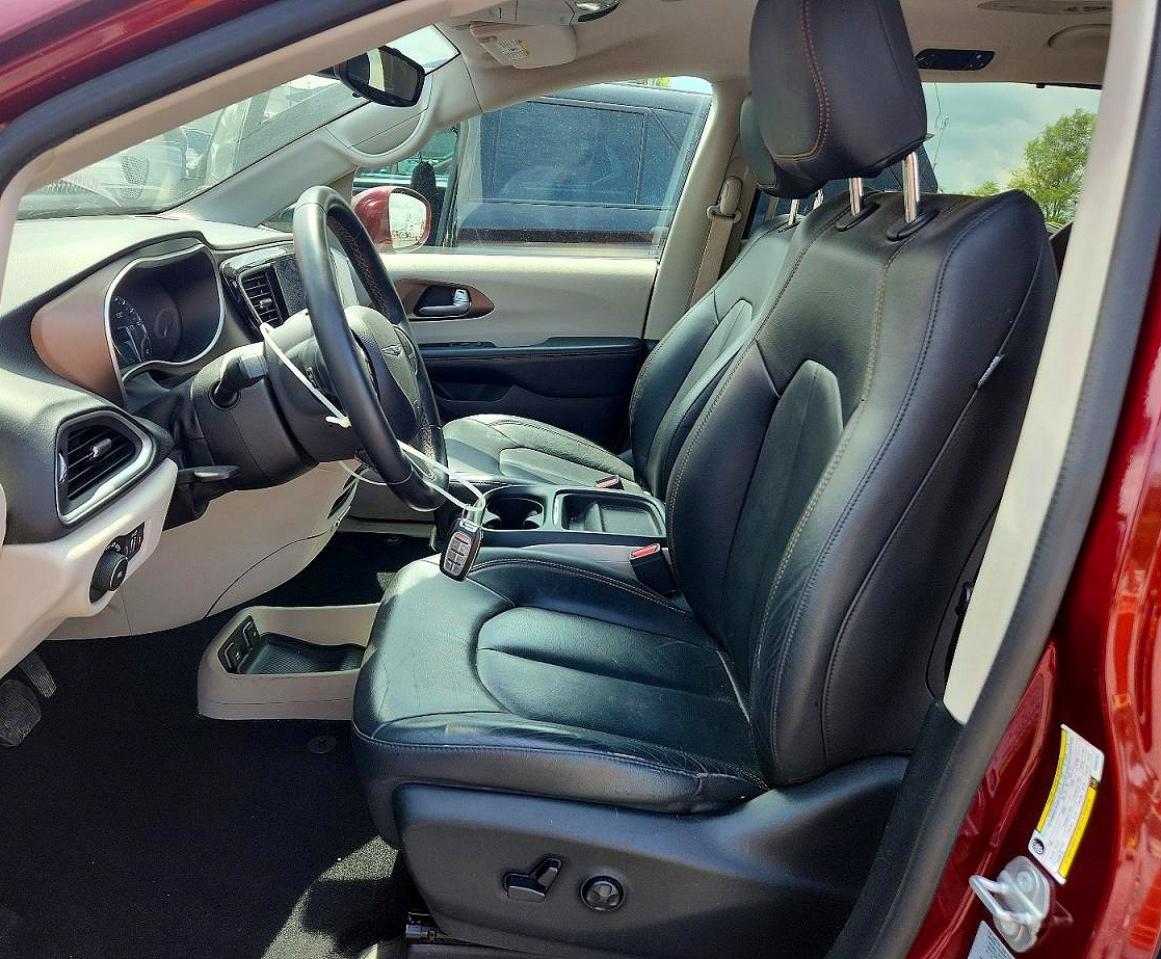 2017 CHRYSLER PACIFICA