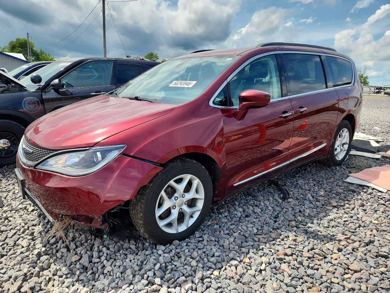 2017 CHRYSLER PACIFICA