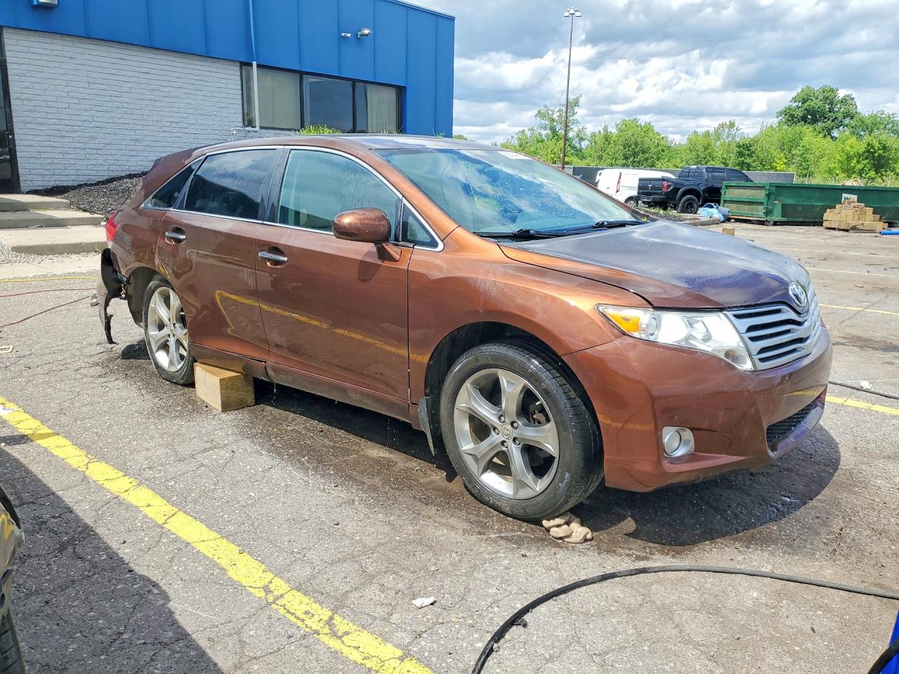 2010 TOYOTA VENZA