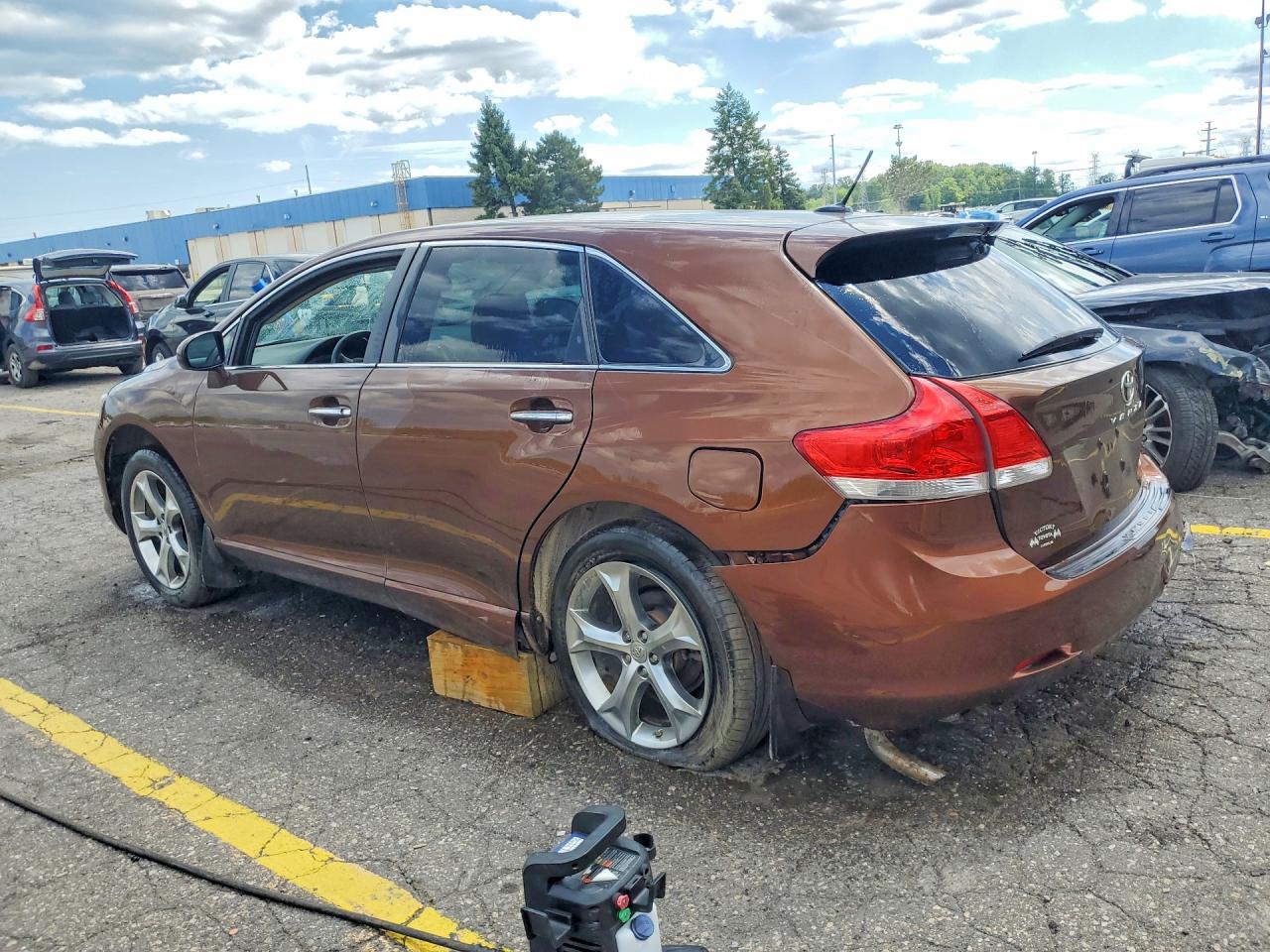 2010 TOYOTA VENZA