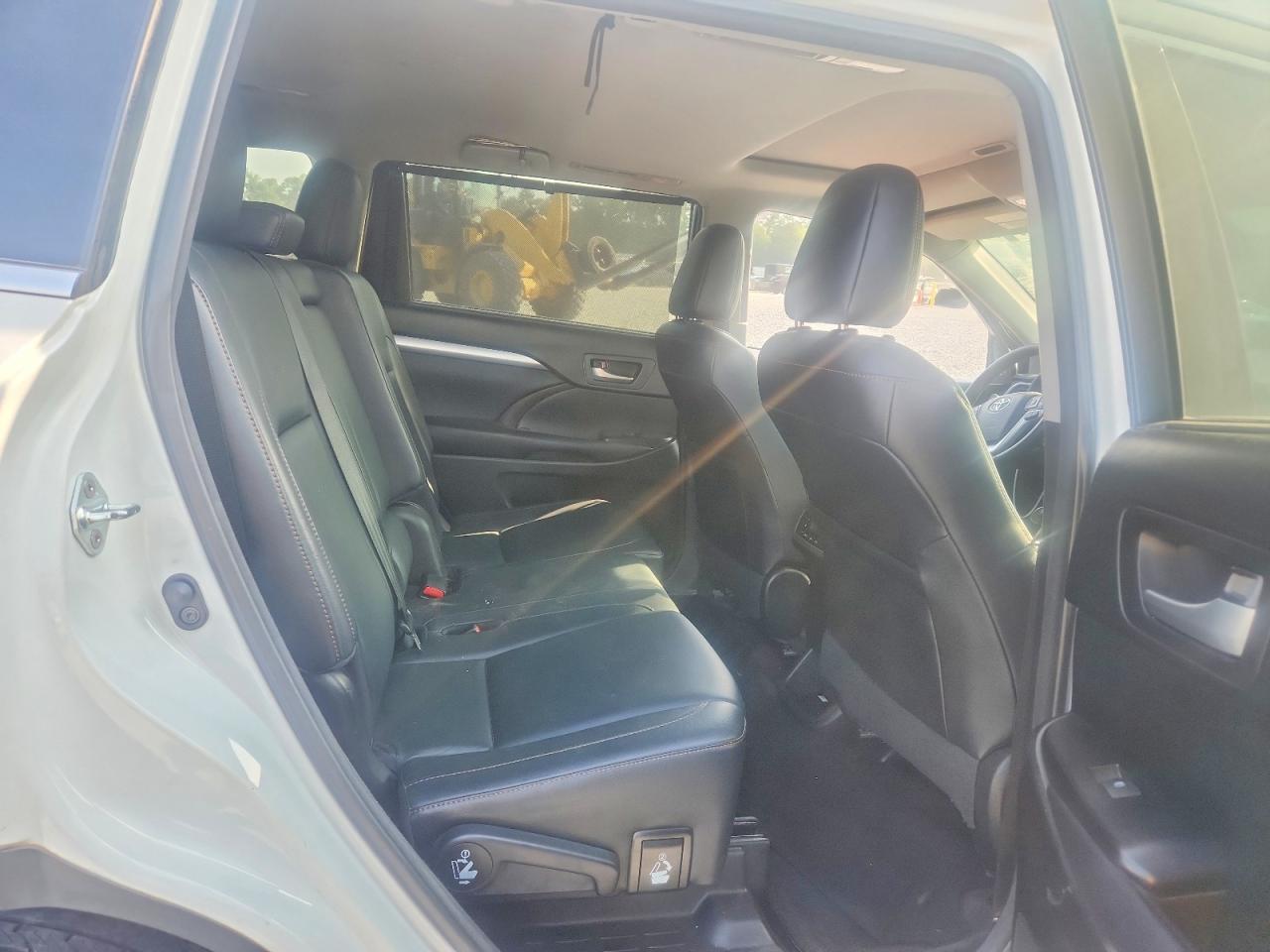 2017 TOYOTA HIGHLANDER