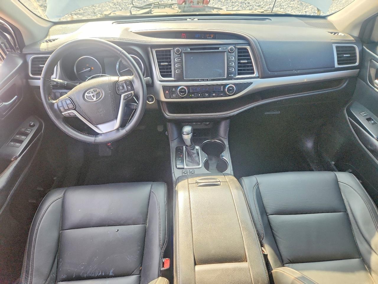 2017 TOYOTA HIGHLANDER
