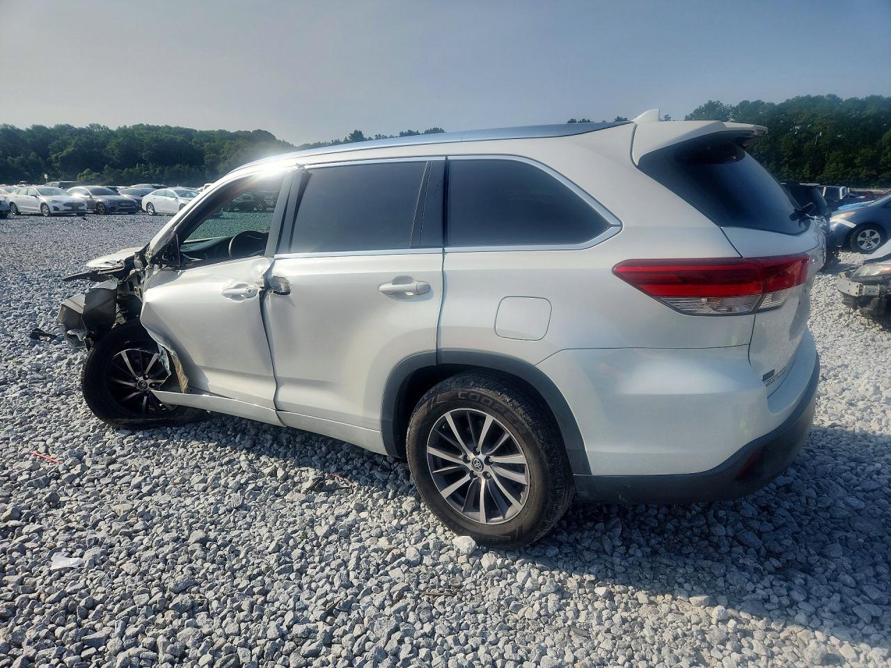 2017 TOYOTA HIGHLANDER