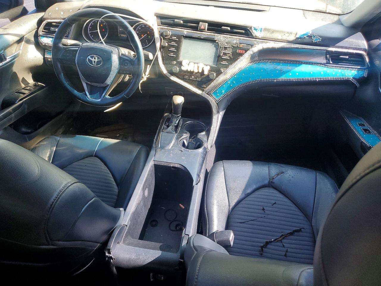 2019 TOYOTA CAMRY