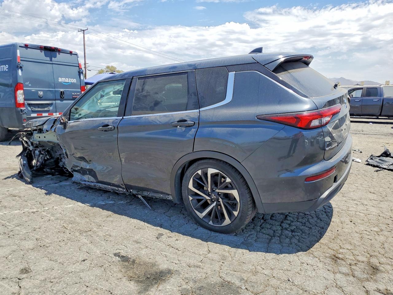 2024 MITSUBISHI OUTLANDER