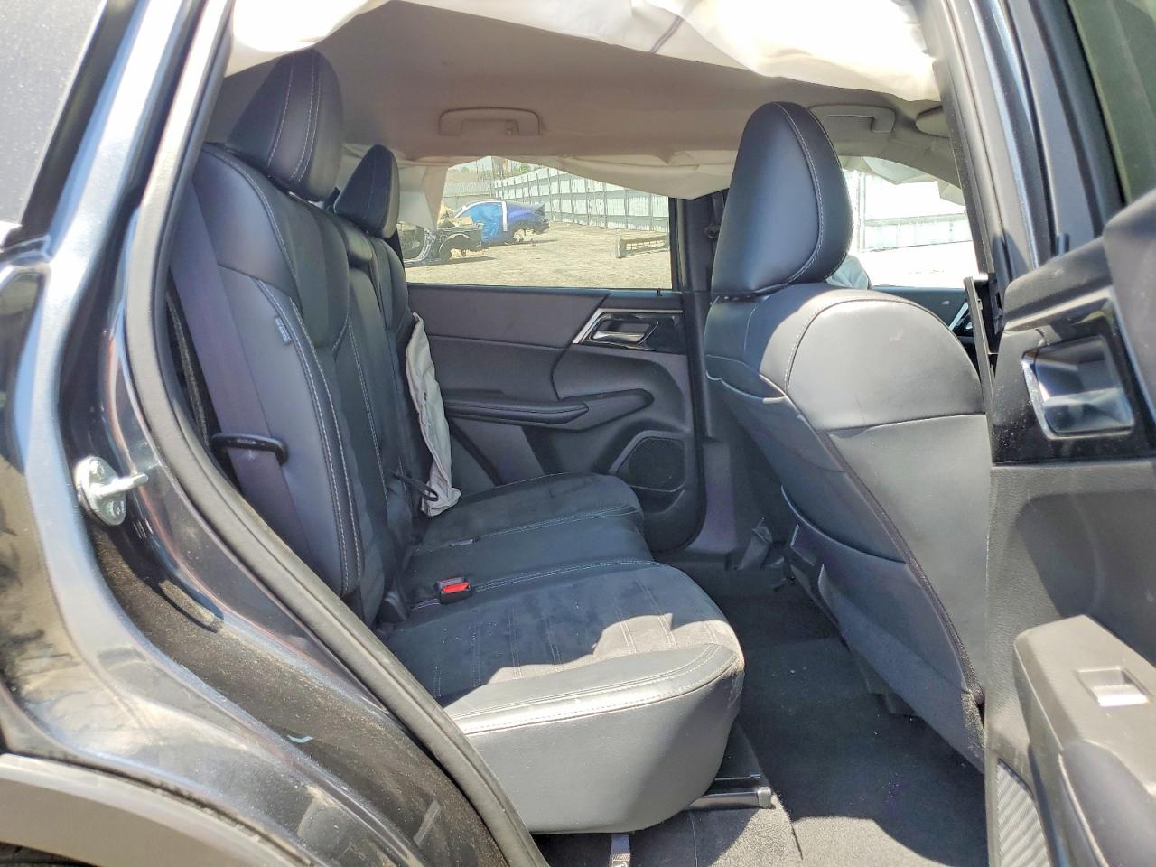 2024 MITSUBISHI OUTLANDER