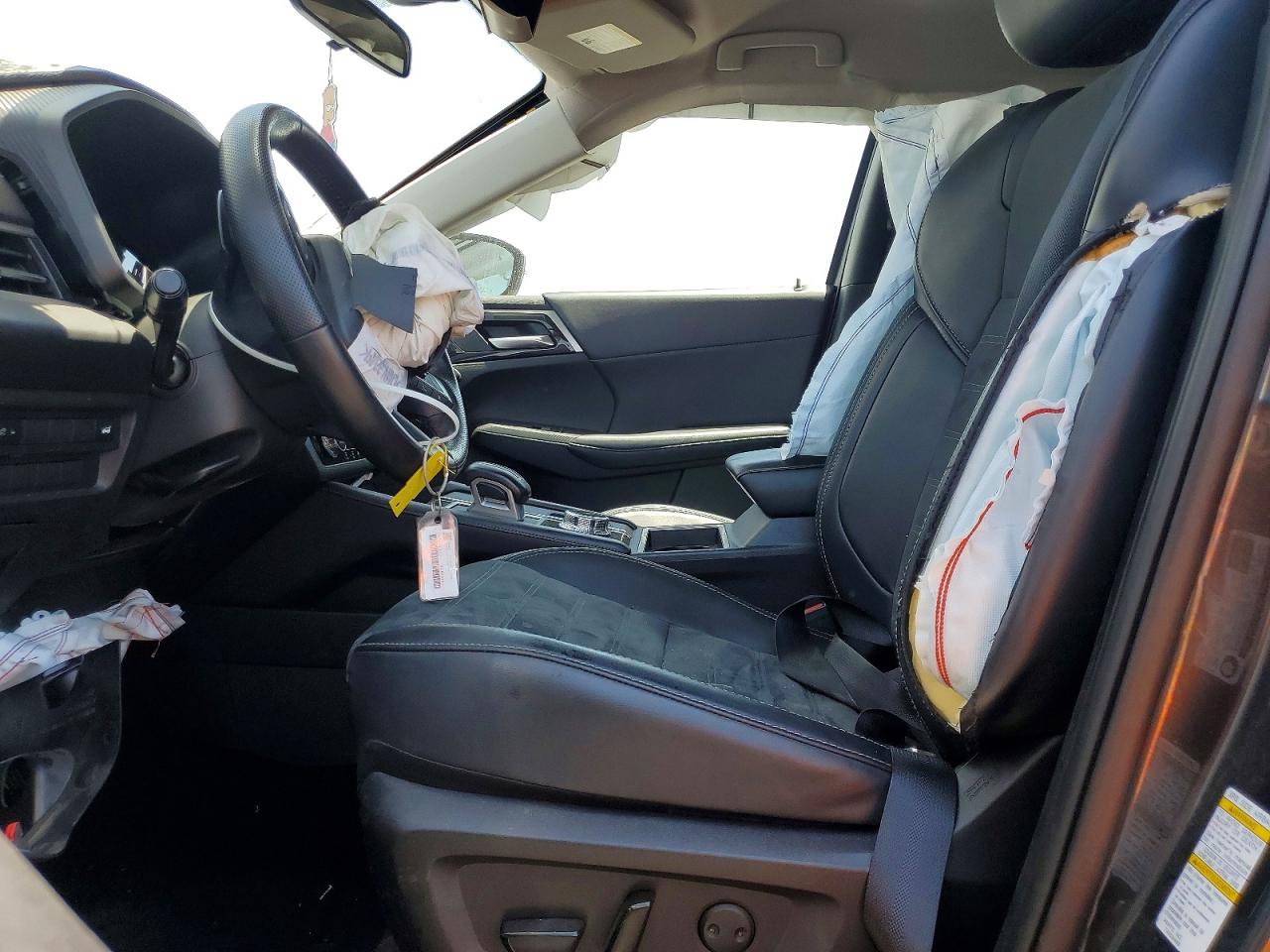 2024 MITSUBISHI OUTLANDER