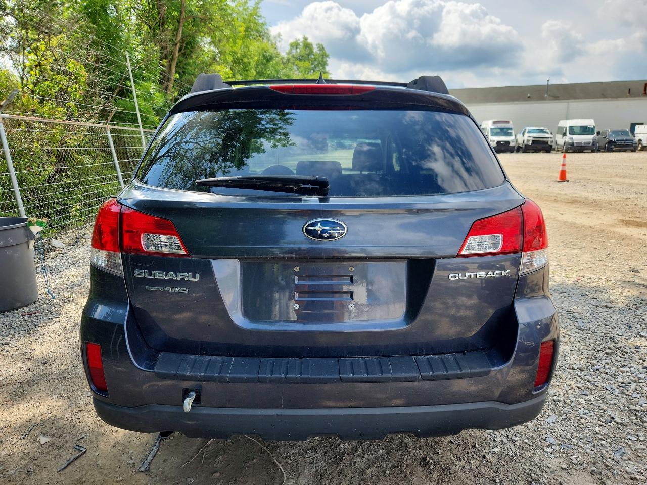 2013 SUBARU OUTBACK
