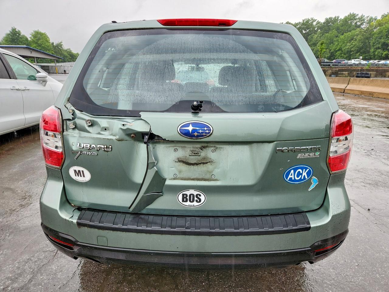 2016 SUBARU FORESTER