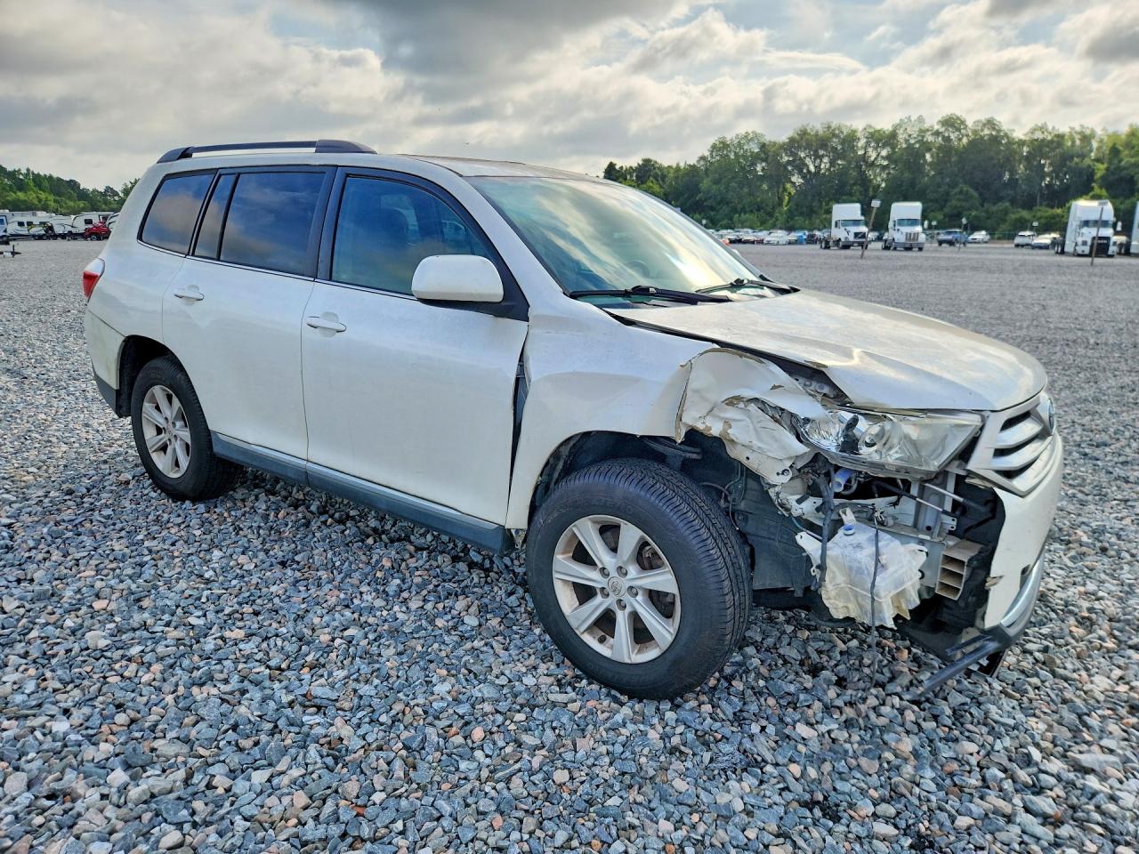 2011 TOYOTA HIGHLANDER