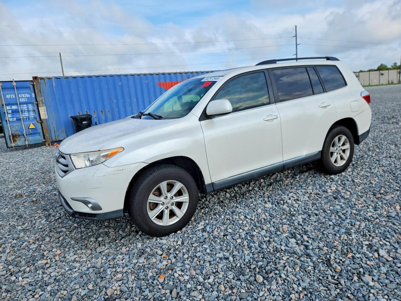 2011 TOYOTA HIGHLANDER