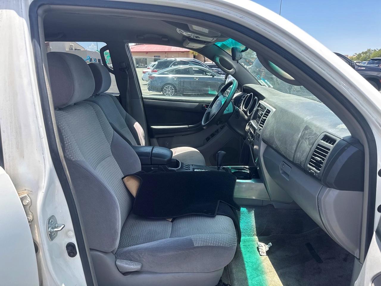2004 TOYOTA 4RUNNER