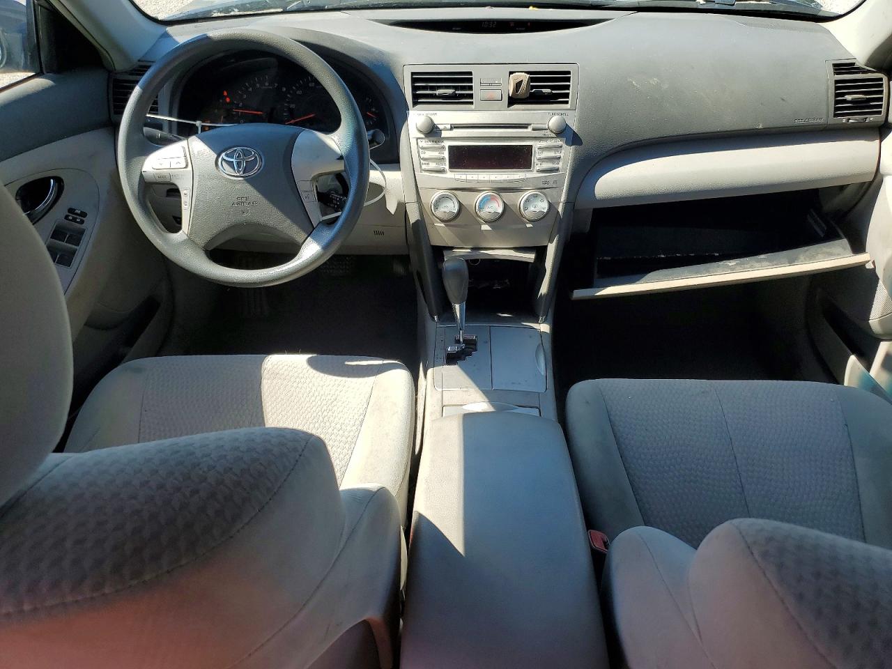 2010 TOYOTA CAMRY