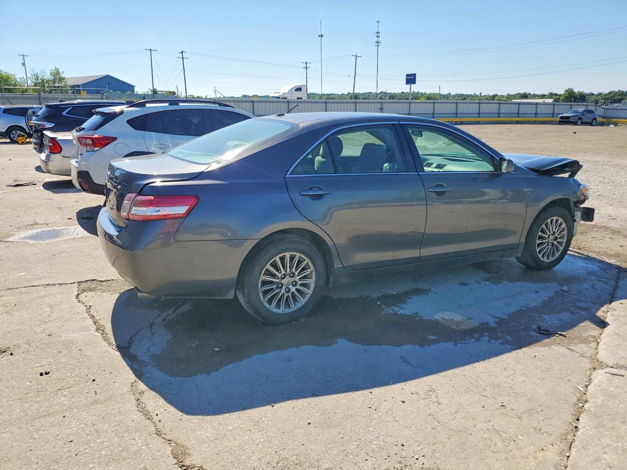 2010 TOYOTA CAMRY