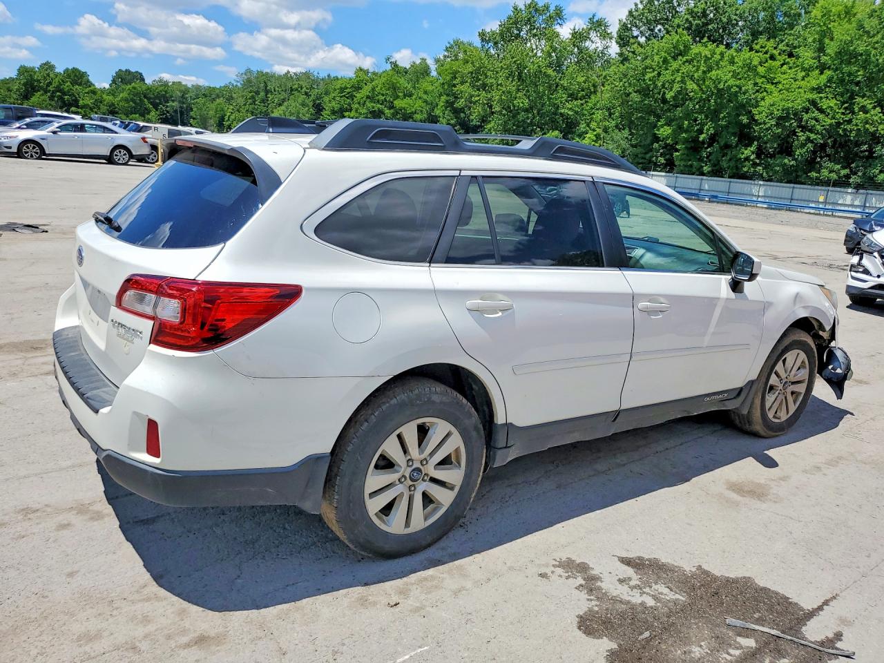 2016 SUBARU OUTBACK