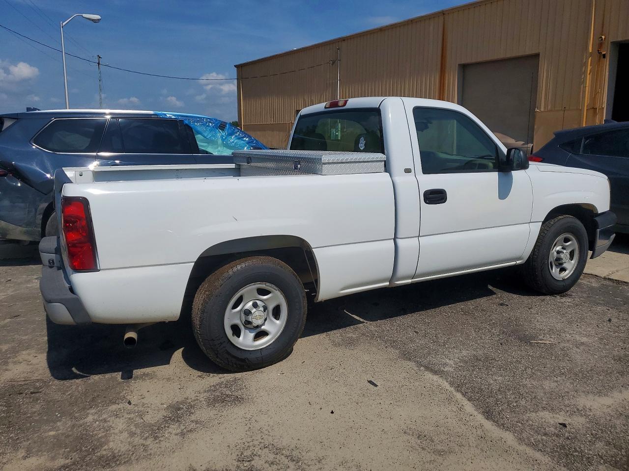 2004 CHEVROLET SILVERADO