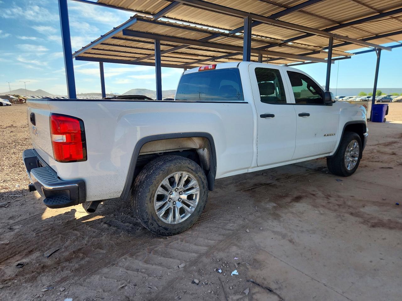 2015 GMC SIERRA