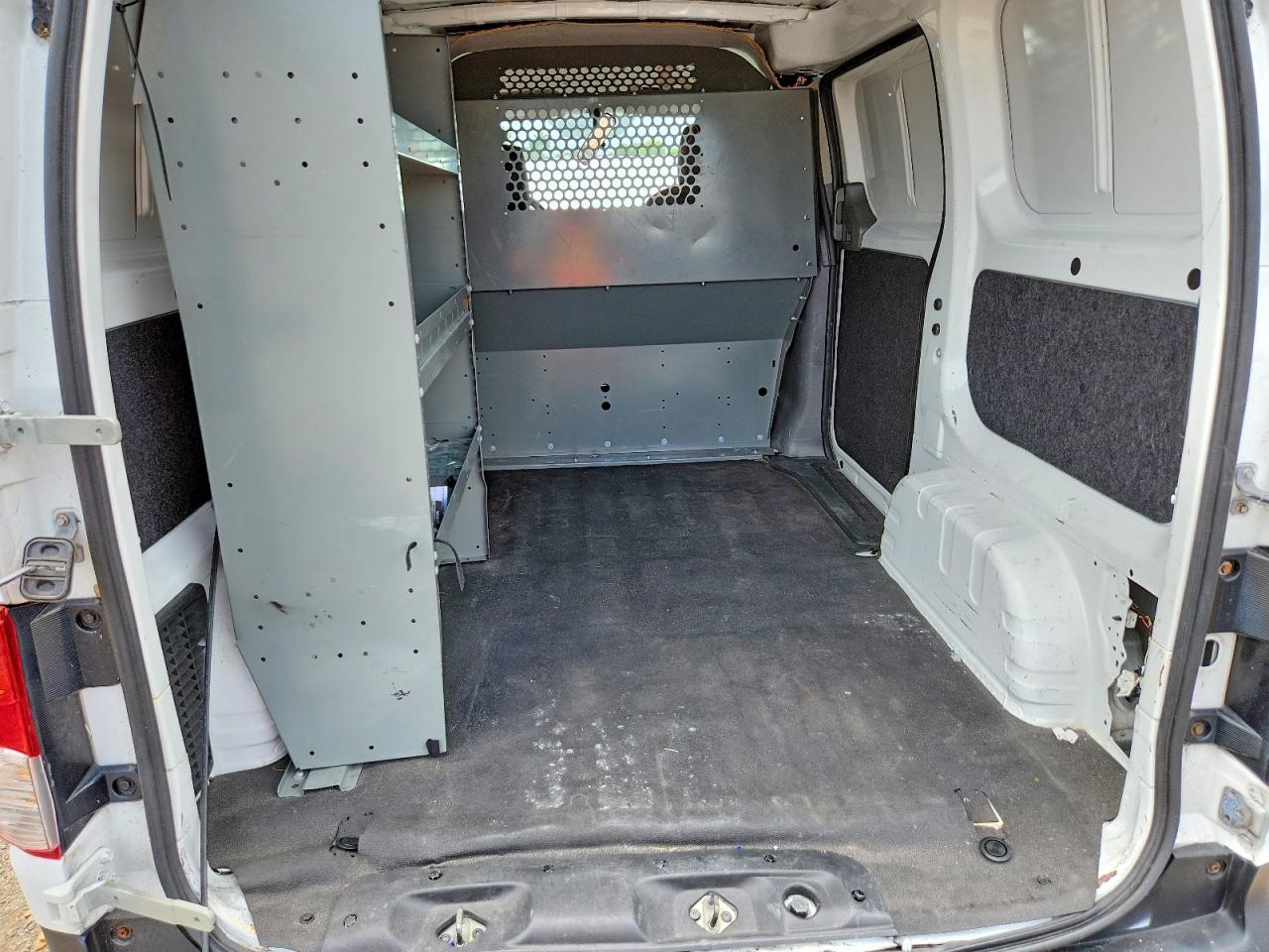 2015 NISSAN NV