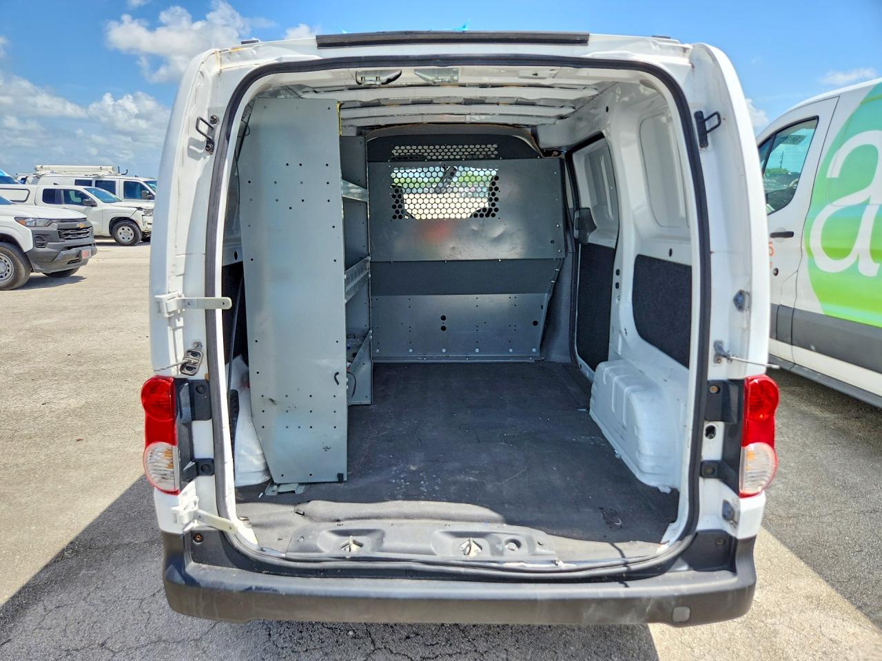2015 NISSAN NV