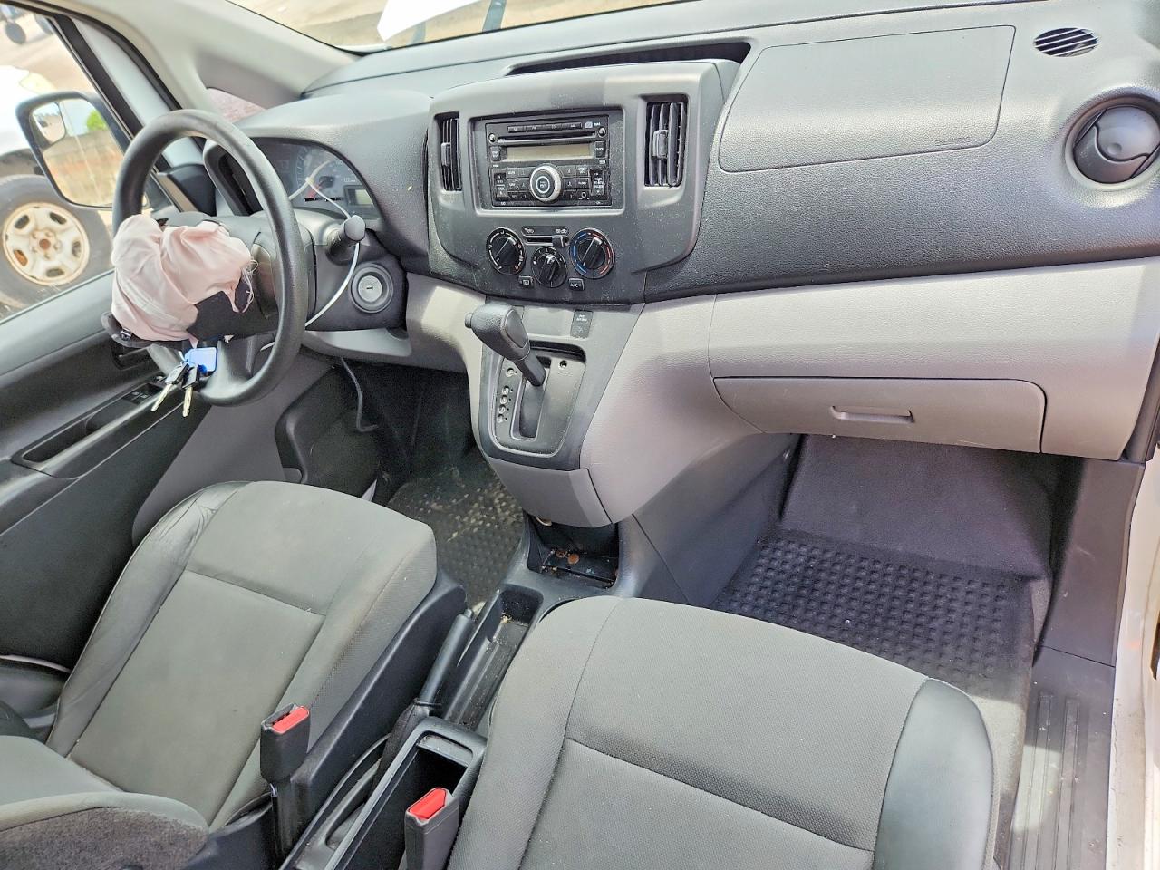 2015 NISSAN NV