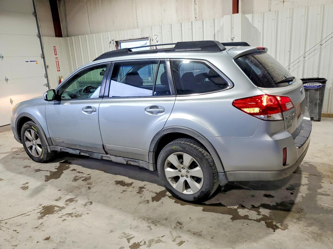 2012 SUBARU OUTBACK