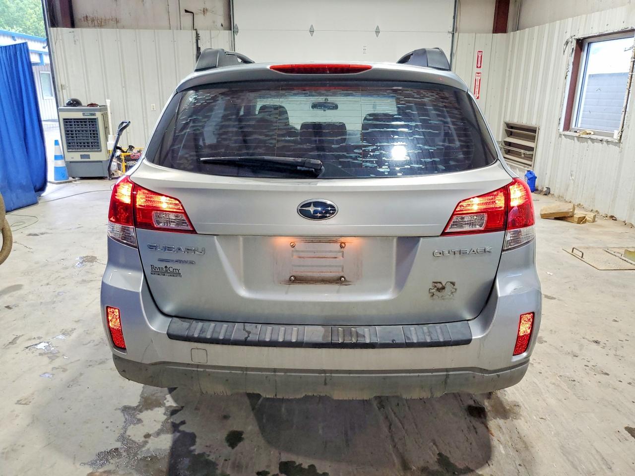 2012 SUBARU OUTBACK