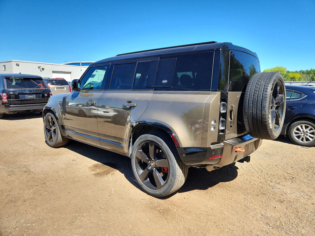 2021 LAND ROVER DEFENDER