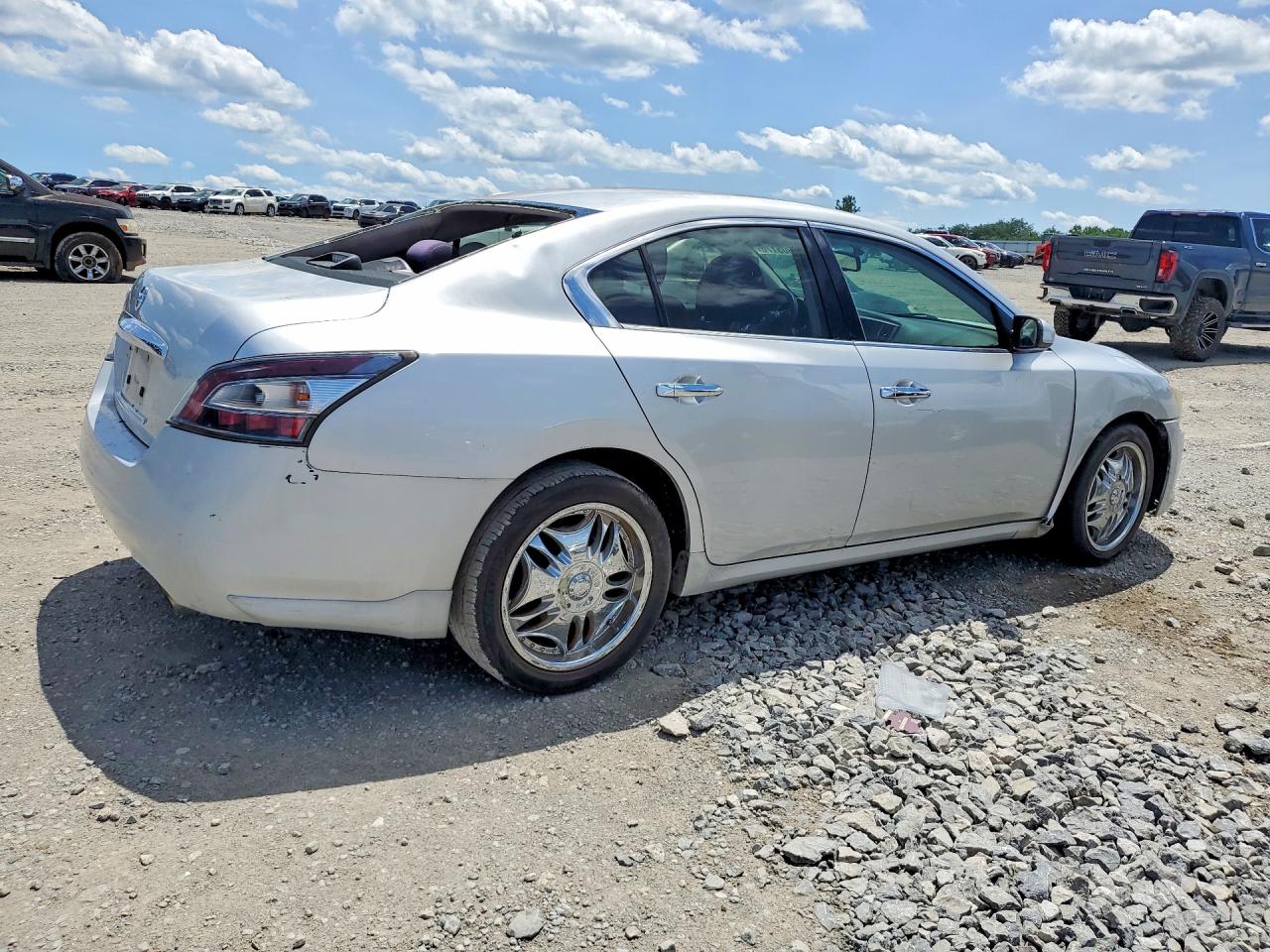 2013 NISSAN MAXIMA