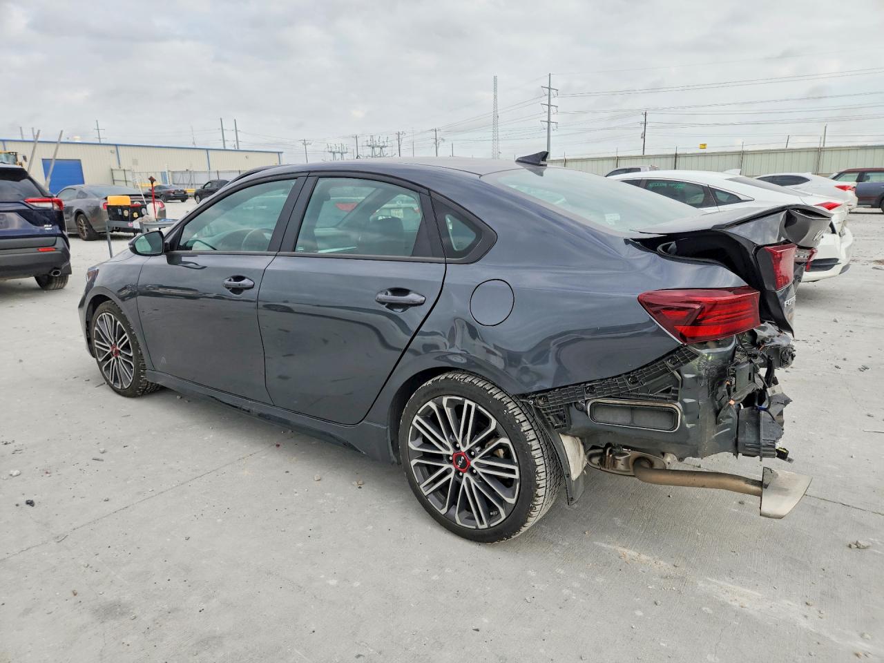 2023 KIA FORTE
