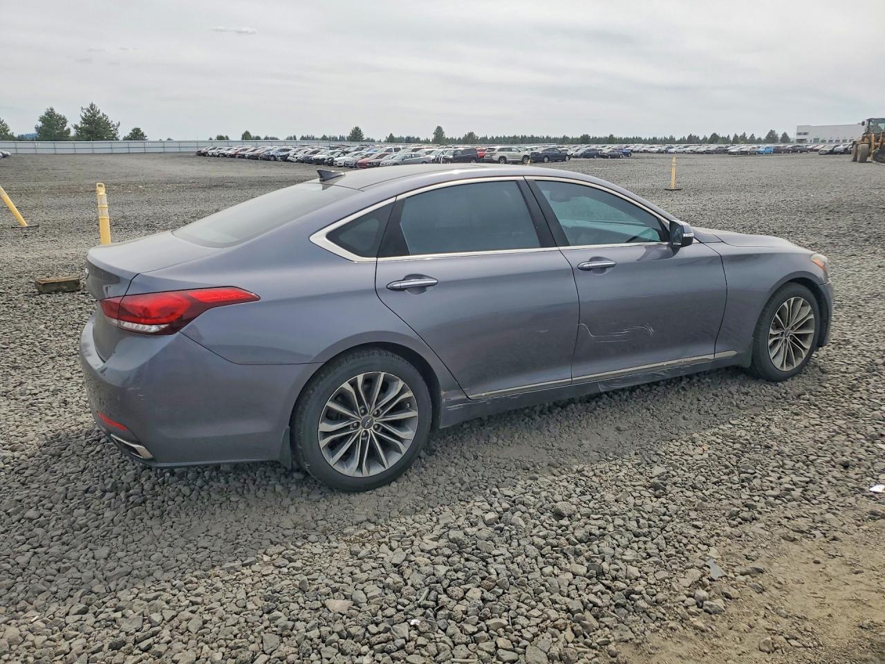 2016 HYUNDAI GENESIS