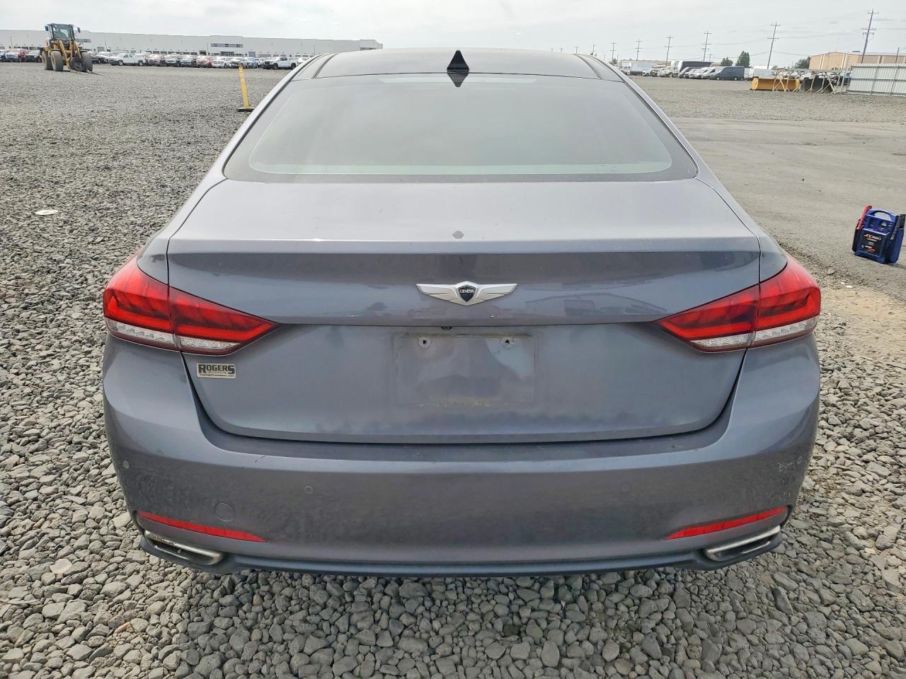 2016 HYUNDAI GENESIS