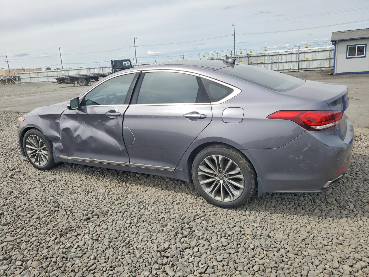 2016 HYUNDAI GENESIS