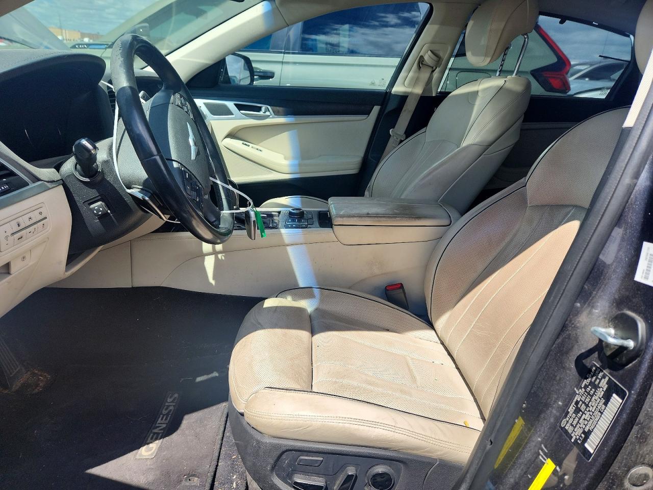 2016 HYUNDAI GENESIS
